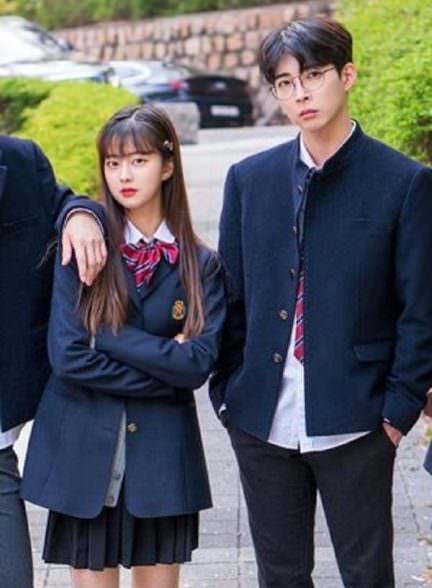 دانلود سریال دختری بین دوستان The Female Friend Among Guys